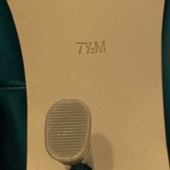 Guess Metallic Green Peep Open Toe Heels Pumps Jaane Holiday X-mas Size 7.5 - Picture 11 of 14